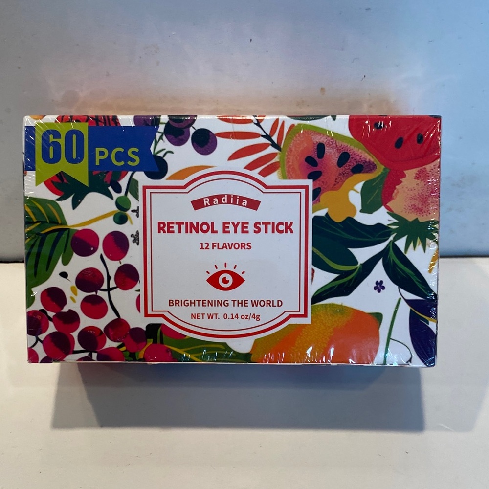 NIB Radii Retinol Eye Sticks